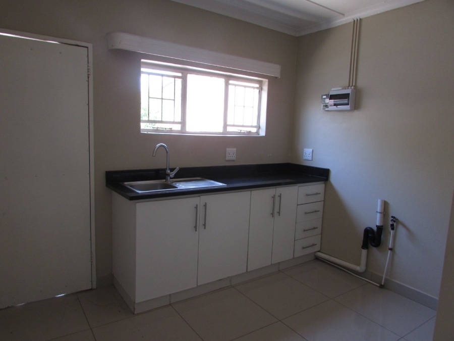 To Let 1 Bedroom Property for Rent in Heuwelsig Free State